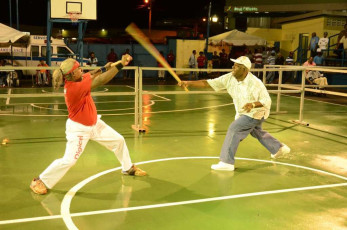 Stickfighting-Semi-Finals-2013-4