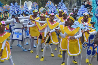 m008-2015-Bahamas-Carnival-2015-15