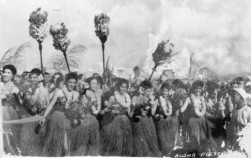 e002-1956-Aloha-Festival