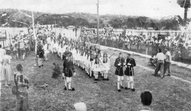 n001-1951-Guardsmen-Of-Greece