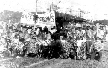 v001-1953-Ole-Mask-Bands-Scarecrows