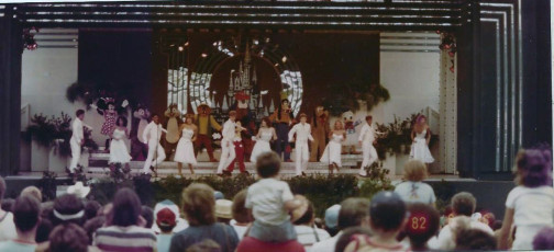 B026Disneyworld-1982