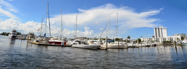 B060Water-Taxi-Ride-Miami-Florida-2018