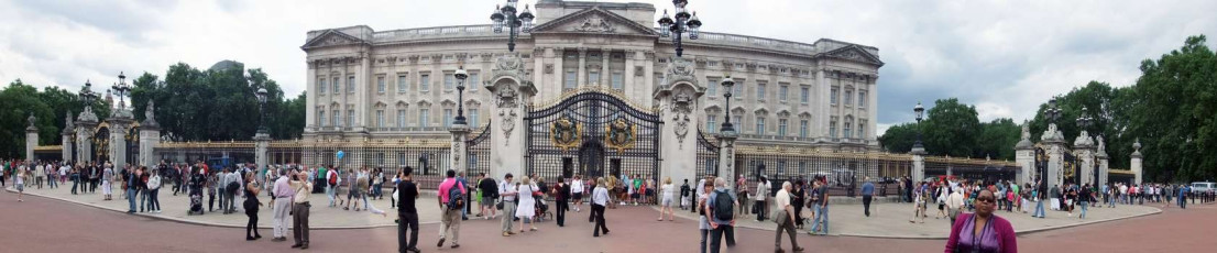 C016Buckingham-Palace-London-UK-2010