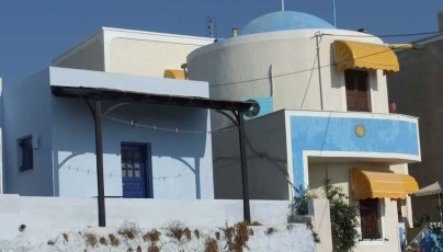 I045Santorini-Italy-2010