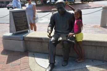 S026Kunta-Kinte-Alex-Haley-Memorial-Annapolis-Maryland-2016