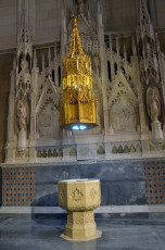 S055St-Patricks-Cathedral-NYC-2018