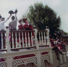 V019Disneyworld-1982