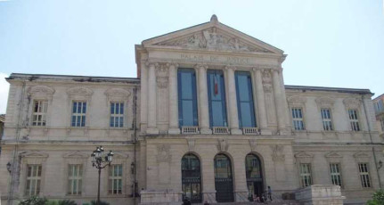 Y046Palais-de-Justice-Nice-France-2010