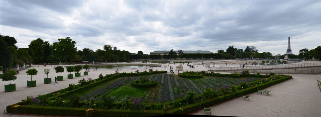DSC_5986 – 2015 Jardin de Tuliieres Paris France